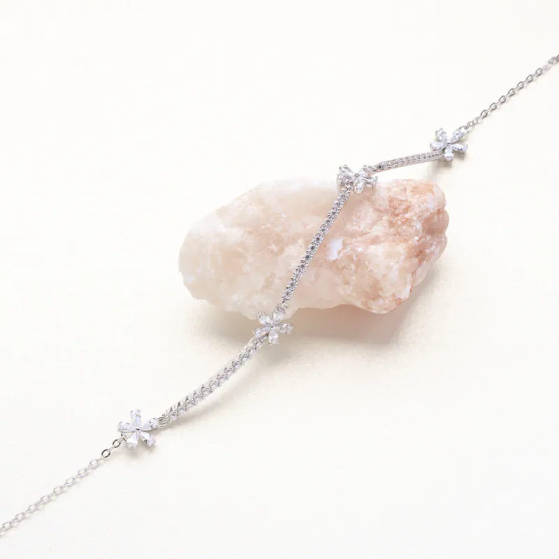 Silver Plated/小花排鑽莫桑鑽手鍊
