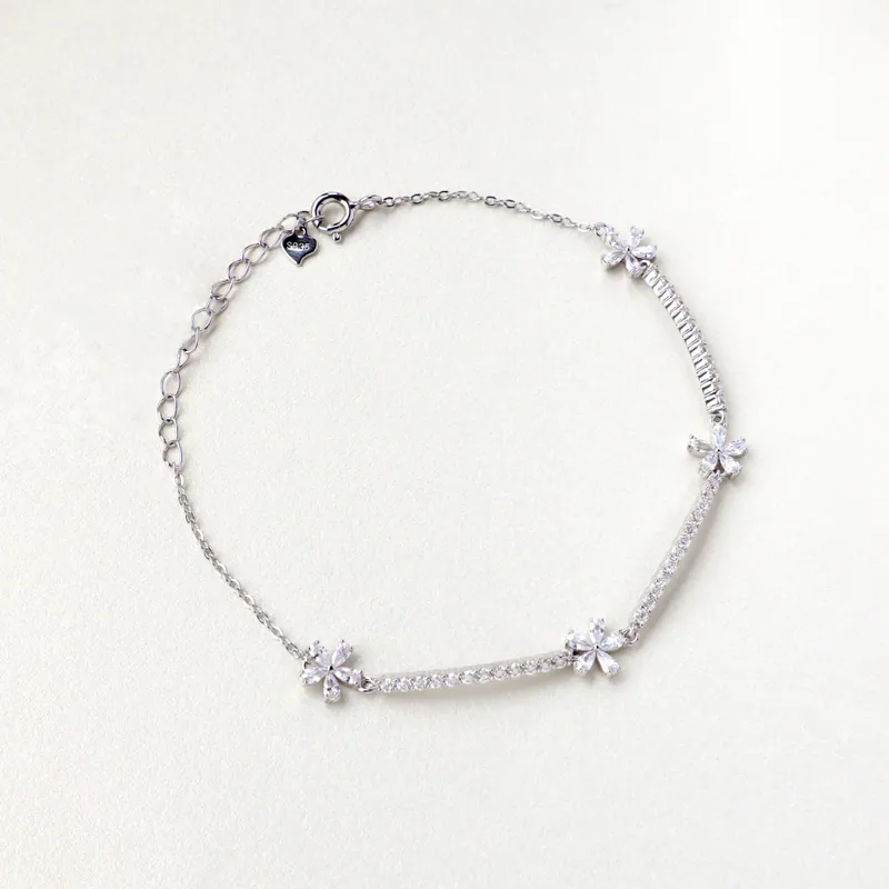 Silver Plated/小花排鑽莫桑鑽手鍊 4