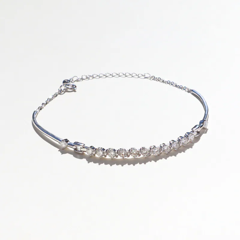 Silver Plated/光澤排列莫桑鑽半鐲手鍊