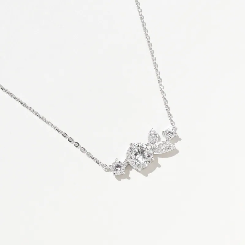 Silver Plated/葉隙微光．莫桑鑽項鍊 4